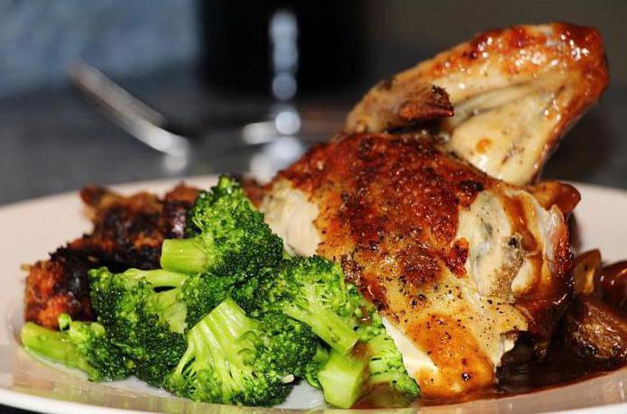 chicken baked with broccoli in the oven