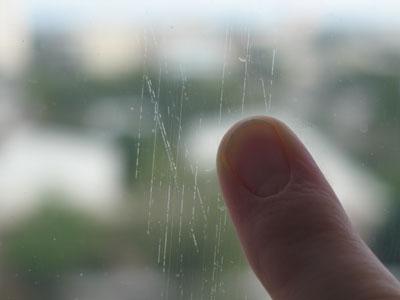 how to remove scratches from glass