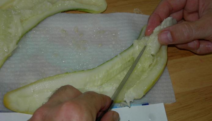 how to collect the seeds of cucumbers
