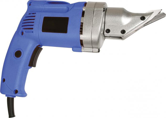 the metal cutting attachment on a drill