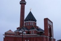 What is the main mosque in Moscow? Location of other Muslim organizations