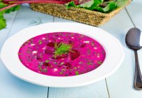 Rojo sopa de remolacha: la receta con la foto