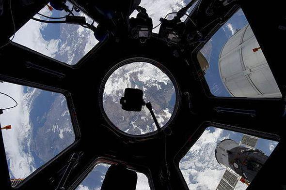 висота орбіти міжнародної космічної станції мкс