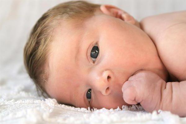 ارتفاع خلايا الدم البيضاء في البراز عند الرضع