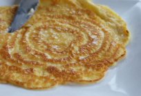 How to cook pancakes on kefir with boiling water: different options