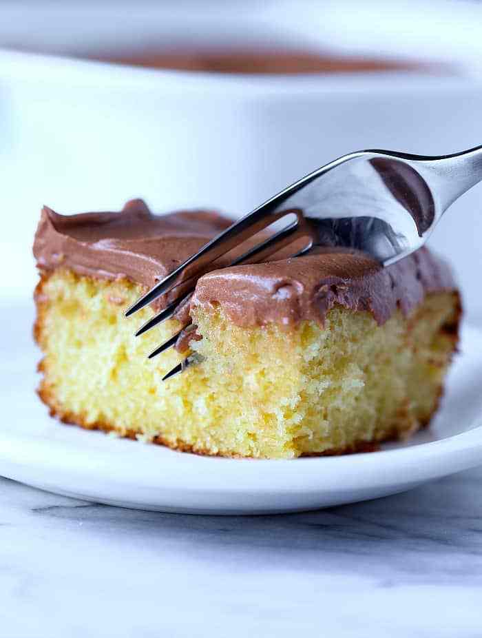 cake recipe with sour cream