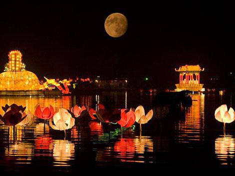 la Fiesta de mediados de otoño en china