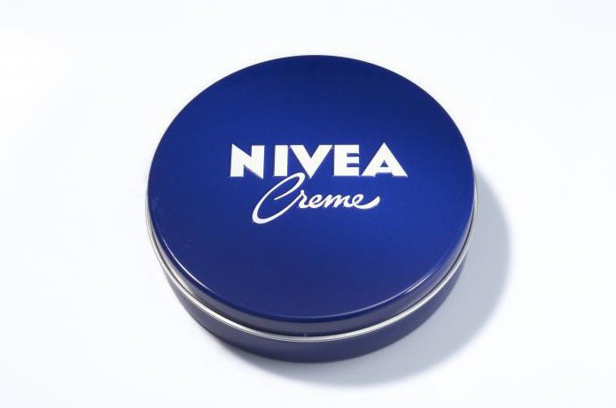 Nivea क्रीम के जार की समीक्षा