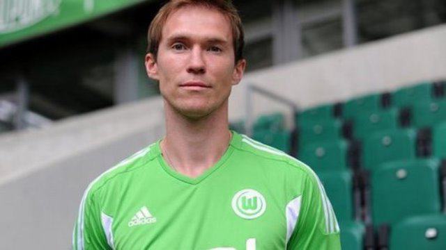 Alexander Hleb is a football player