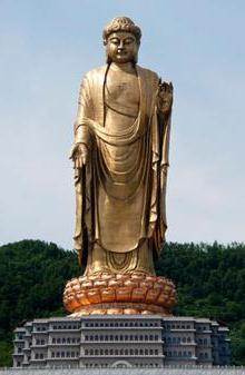 Buddha-Statue Frühling Tempel