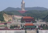 The Spring temple Buddha is a symbol of respect for the Chinese people to the heritage of Buddhism