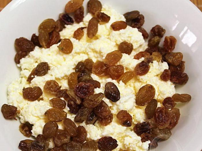 calorie cottage cheese with raisins