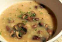 Наваристый sopa de funghi (frescas): receita culinária serve primeiro