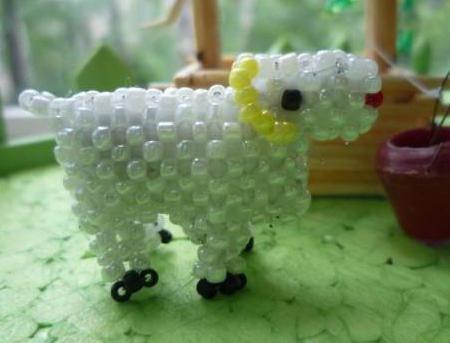 weaving sheep bead