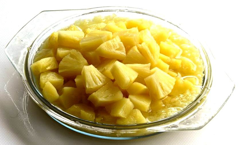 kostkę ananasy