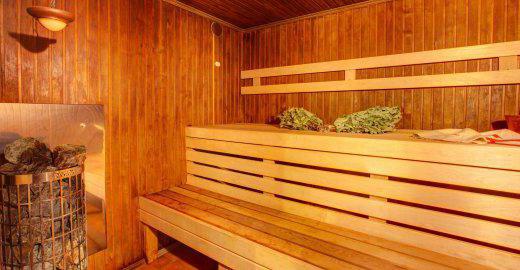 sauna with a swimming pool Zhulebino