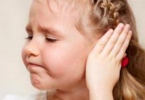 Se encontraram sintomas de inflamações do ouvido da criança