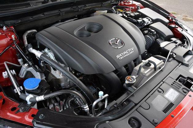 "o Mazda 3" de segunda geração