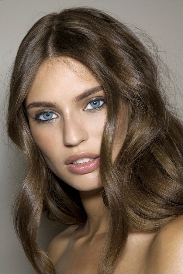 hair color suitable for blue eyes