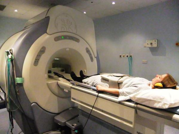 MRIによる骨盤内臓器の女性