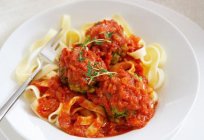 Como cocinar en casa la salsa de tomate rápida, sabrosa, original?