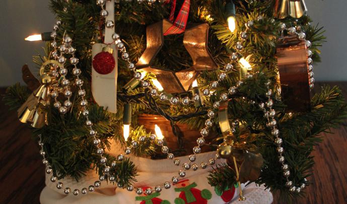 beads on a Christmas tree