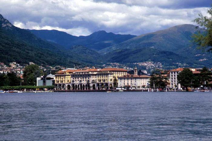die Stadt Lugano in der Schweiz