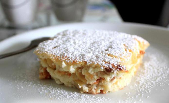 cottage cheese casserole with semolina and apples