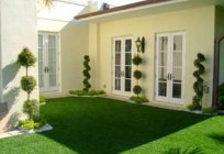 Make a garden with a beautiful - lawn