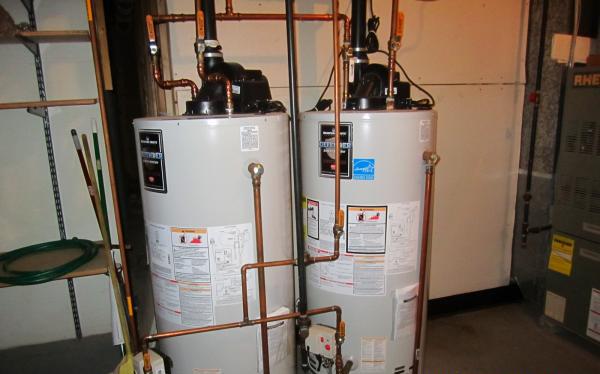 Gas water heater of 200 litres