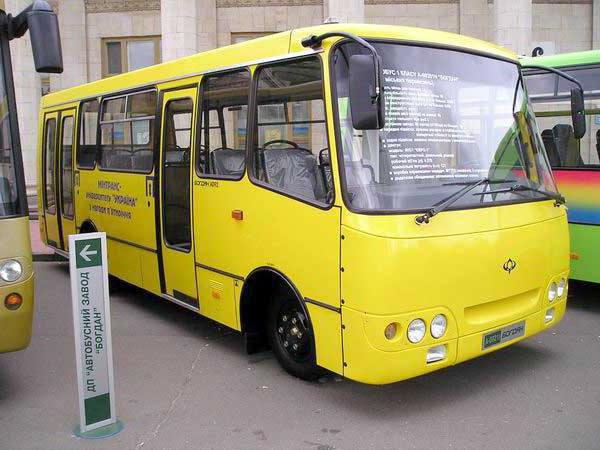autobús bogdan especificaciones de consumo de combustible