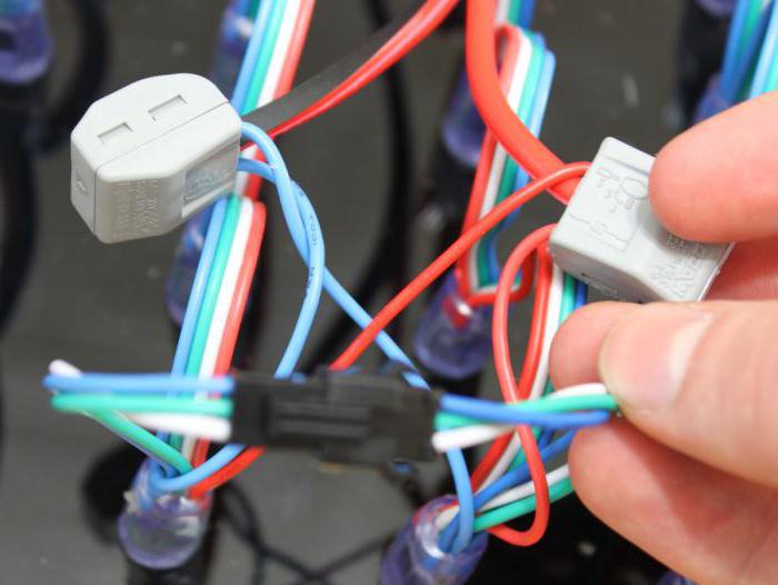 self-locking terminals for wiring