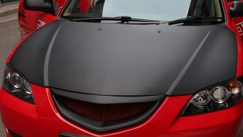 Wrapping car carbon fiber
