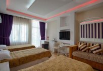 Hotel Lara World Hotel 3* Antalya, Turkey: tourists