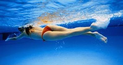 why when menstruation can not swim