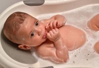 Rutsche für das Baden von Neugeborenen: überblick, Ansichten, Funktionen und Bewertungen