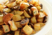 Aromático y sabroso patatas con setas en мультиварке