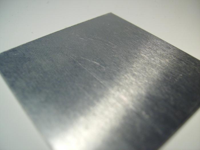 las propiedades químicas del aluminio