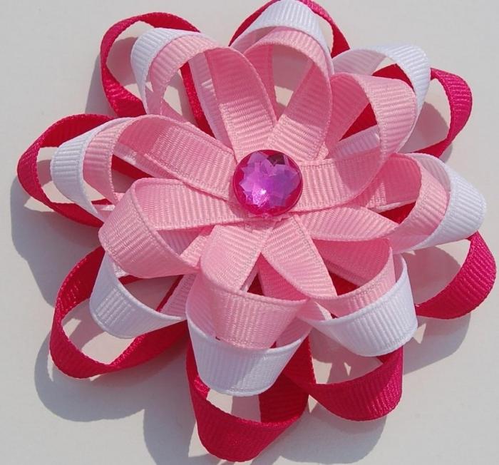 how to make flowers of satin ribbons
