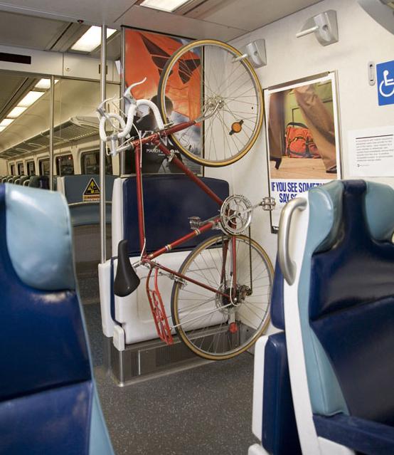 las reglas de transporte de la bicicleta en el metro