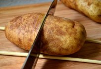 Kartoffel-Akkordeon in den Ofen: Kochen Rezept. Wie bereitet gebackenes Kartoffel-Akkordeon?