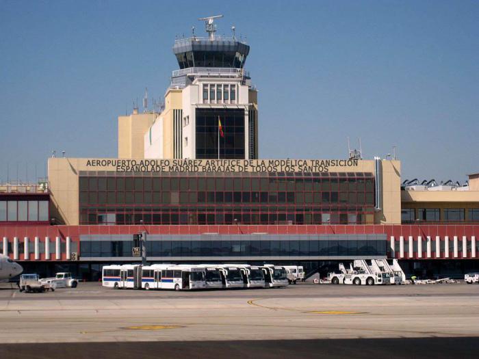 مطار باراخاس