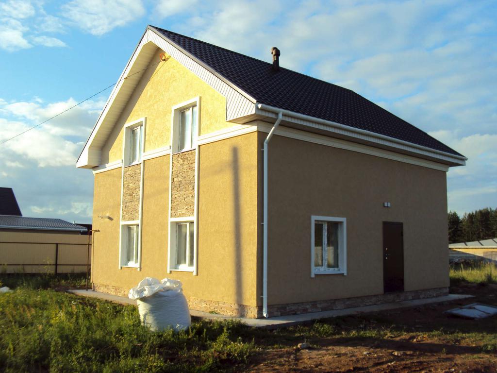 Yeni inşa edilmiş bir ev