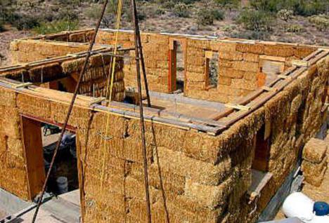 how to make a house out of straw