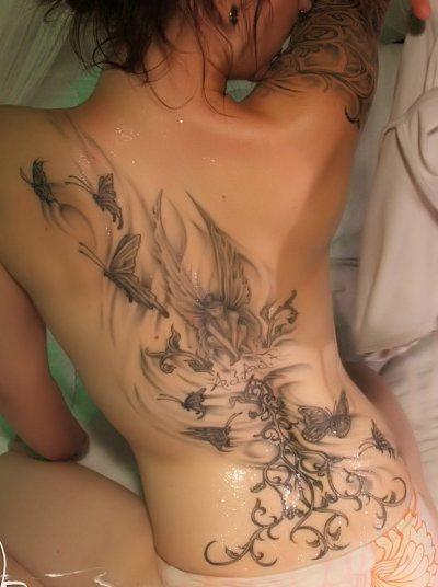 tatuaż wzory dla dziewczyn na plecach
