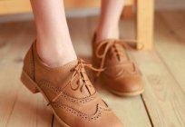 Mujer zapatos de cordones de zapatos sin tacón: modelo de la moda, la combinación y recomendaciones