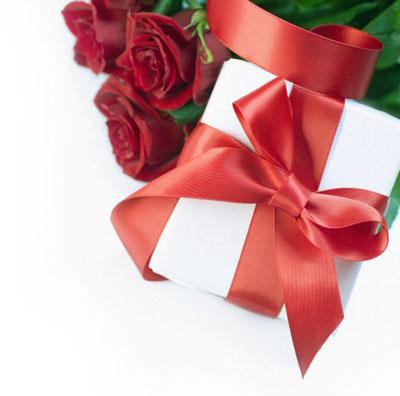 what to give mom on the 70 anniversary from daughter touching