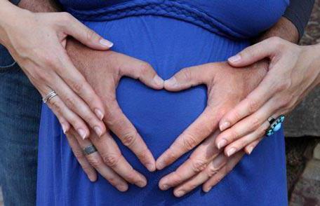 the form of the abdomen in pregnancy