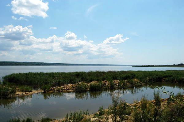the largest lake of Ukraine