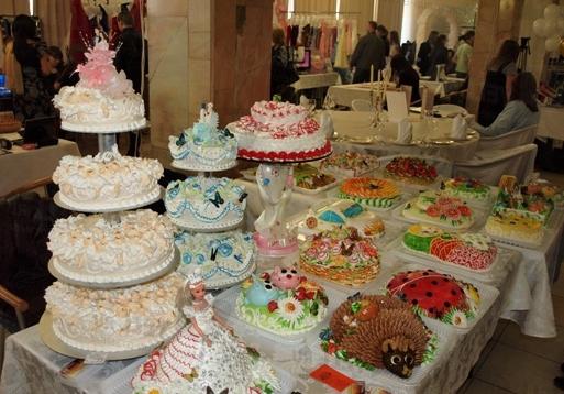 das Schloss der Liebe Saratov Baby-Kuchen